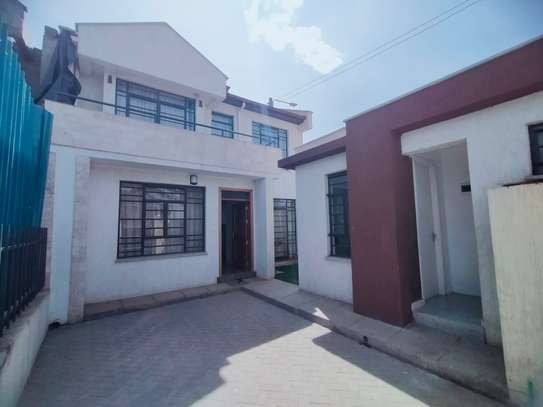 4 Bed Townhouse with En Suite in Mombasa Road image 3
