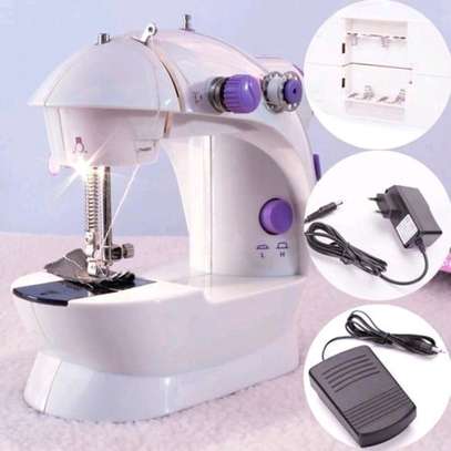 Electric sewing machine image 1