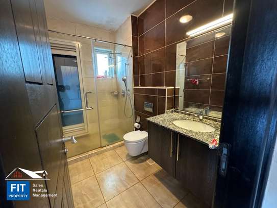 3 Bed Apartment with En Suite at Riverside Drive image 12
