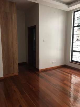 4 Bed Apartment with En Suite in Westlands Area image 15