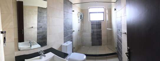 Serviced 3 Bed Apartment with En Suite in General Mathenge image 7