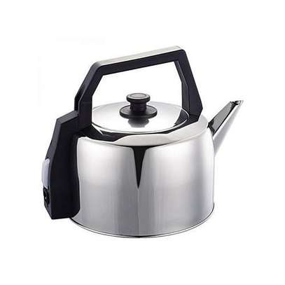 Corded Traditional Electric Kettle-STERLING image 1