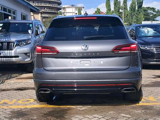 VOLKSWAGEN TOUAREG image 7