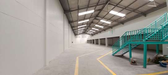 13,360 ft² Warehouse in Industrial Area image 3
