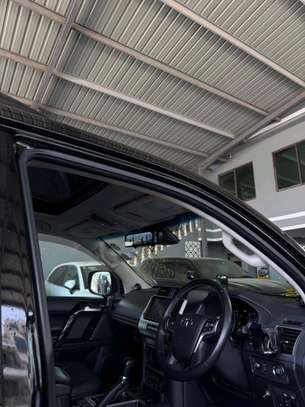 Toyota Land Cruiser Prado Black SUV Rugged Off-Road 2021 image 6