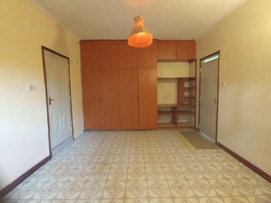 3 Bed House with En Suite in Karen image 10