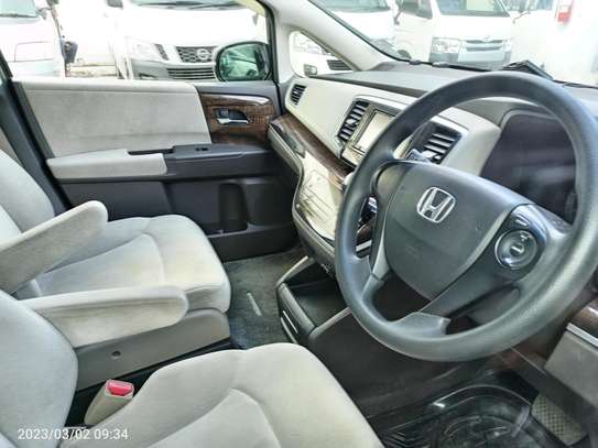 Honda Odyssey grey image 5