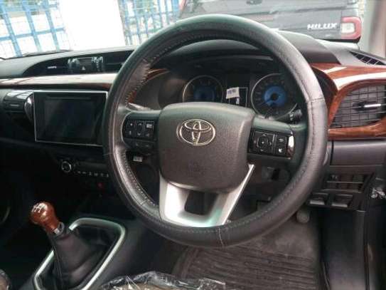 Toyota Hilux (double cabin manual)  for sale in kenya image 6