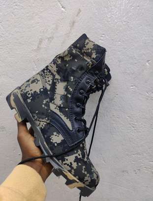 Siwar combat boots image 2