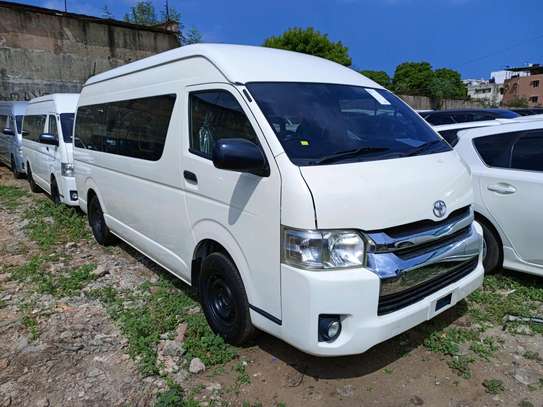Toyota 16seater image 8