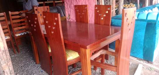 6 seatre dining table image 3