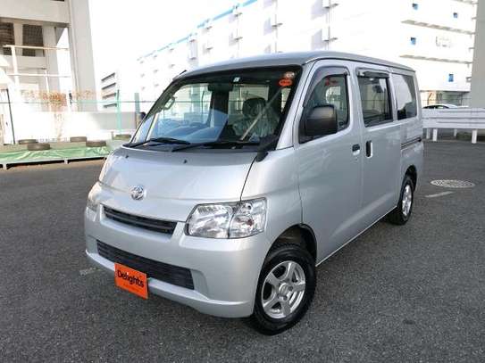 TOYOTA TOWNACE (MKOPO ACCEPTED) image 2