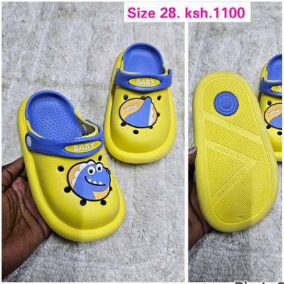 Quality crocs image 1
