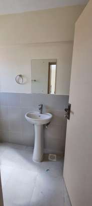 2 Bed Apartment with En Suite at Mountain image 29
