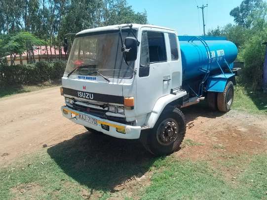 Isuzu water bowser for sale image 2