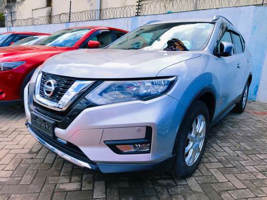 Nissan X-trail Silver 2018 image 2