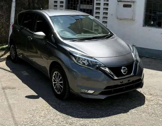 Nissan Note premium image 2