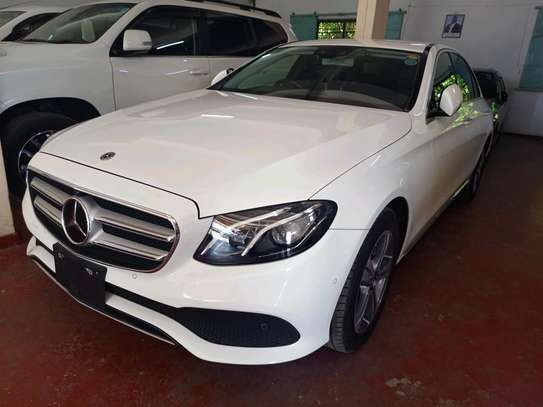 Mercedes Benz e200, 2018 model image 10