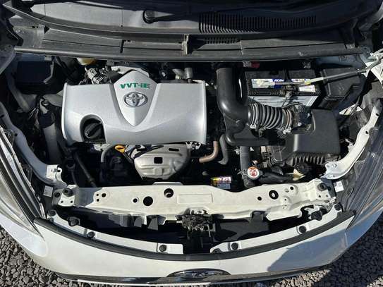 Toyota Sienta 7-Seater White Color fully loaded 2019 model. image 3
