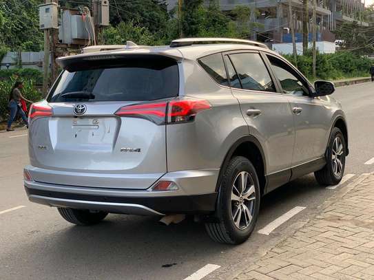 Toyota RAV4 hybrid silver color fully loaded 2019 image 5