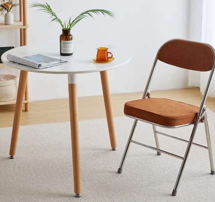 Modern Wooden Round Café Dining Table image 4