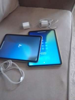 Apple iPad (2025) 128 GB Yellow image 4