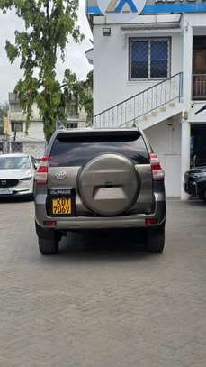 Toyota land Cruiser Prado VX-L 2015 image 11