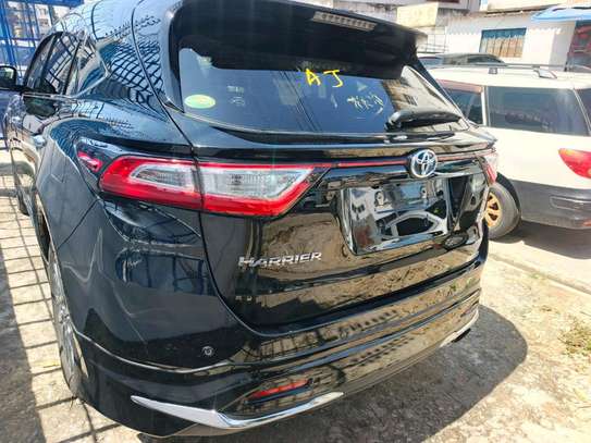 Toyota Harrier hybrid black image 7