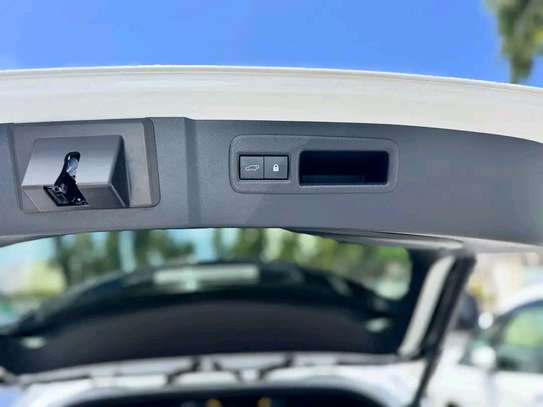 2019 LEXUS NX300 image 12