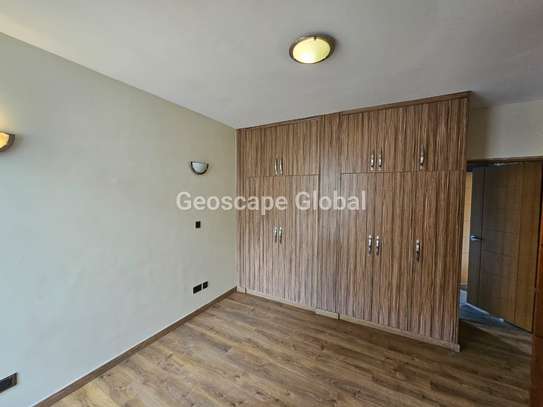 4 Bed Townhouse with En Suite in Kileleshwa image 11