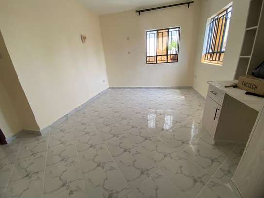 3 Bed House with En Suite in Kitengela image 11