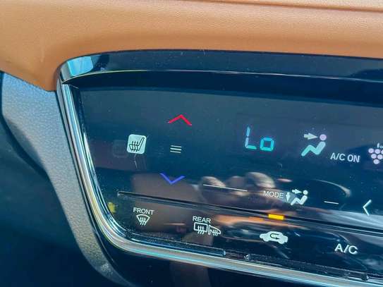 Honda Vezel hybrid Chocolate 2018 image 4