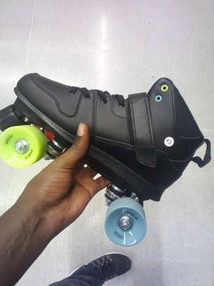 Quad Sneakers roller skates 38 to 43 sizes image 1