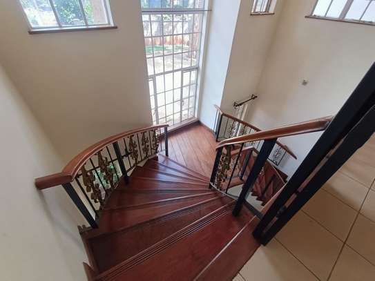 5 Bed Townhouse with Swimming Pool in Runda image 17