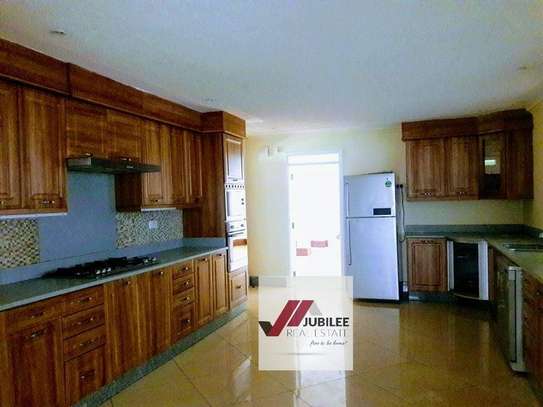 4 Bed Townhouse with En Suite in Kitisuru image 7