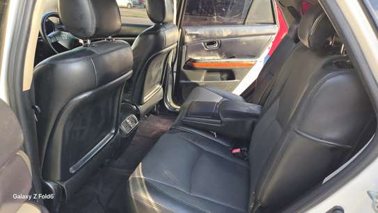 Toyota Harrier KCC White image 1