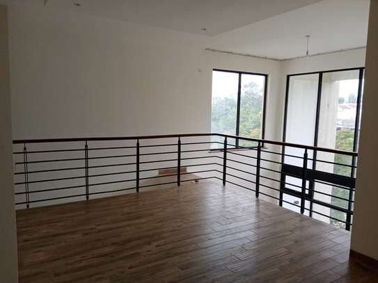 Stunningly Lovely And Luxurious 3 Bedrooms Duplexes Apartments In Riverside Drive image 9