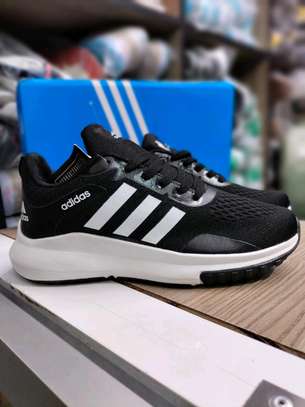 *The brand with three stripes Adidas fuel run 
Sizes 40-44 image 1