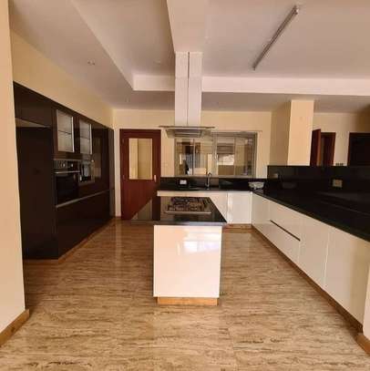 4 Bed Apartment with En Suite in Kileleshwa image 6