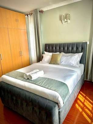 Serviced 3 Bed Apartment with En Suite at Kindaruma Road image 17