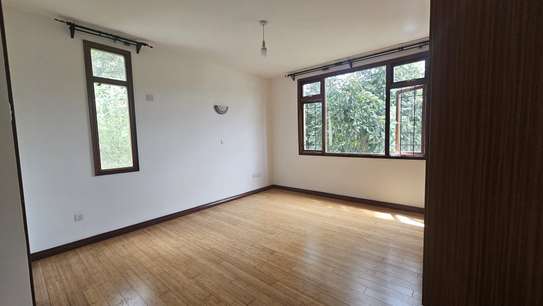3 Bed Apartment with En Suite at Riverside image 34