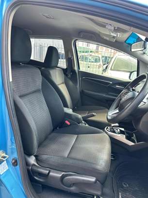 Honda Fit hybrid blue 2018 2wd image 3