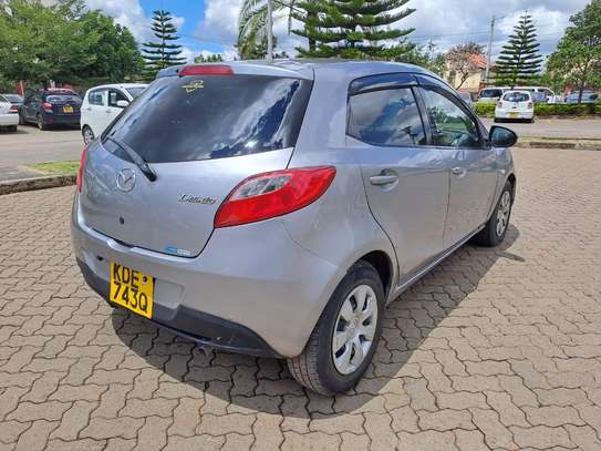 Mazda demio (Petrol) image 10