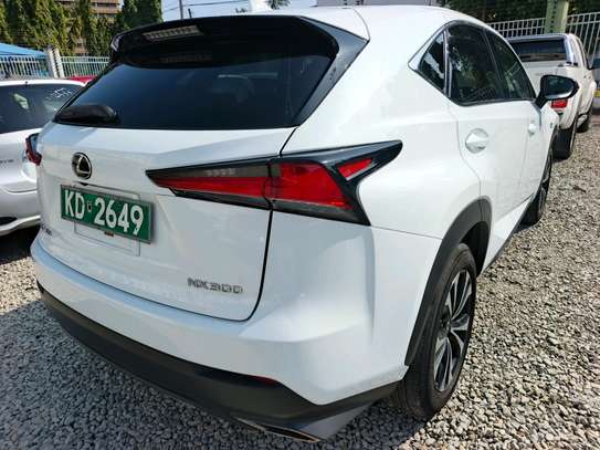 Lexus Nx300t image 15