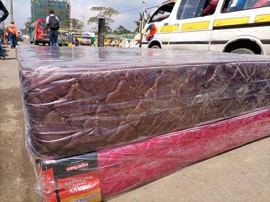 Cheza kiwewe!10inch6x6 HD quilted mattress we deliver image 3