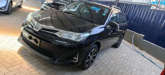Toyota corolla Fielder black Non hybrid 2020 image 7