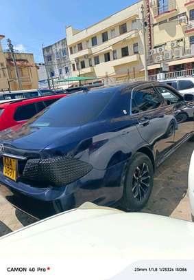 Toyota crown royal saloon image 2