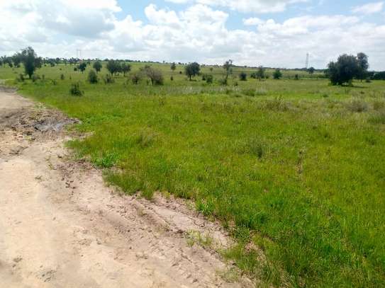3.5 Acres In Malili Along Mombasa Road Is On Quick Sale image 4