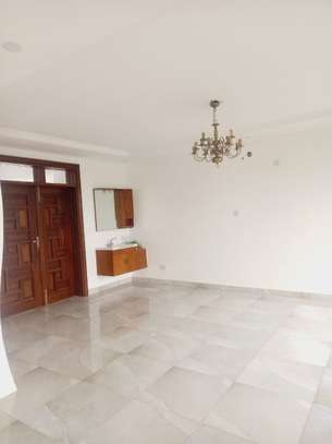 5 Bed Apartment with En Suite in Nyali Area image 10