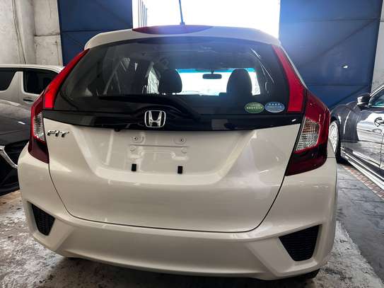 Honda Fit white 2017 image 2
